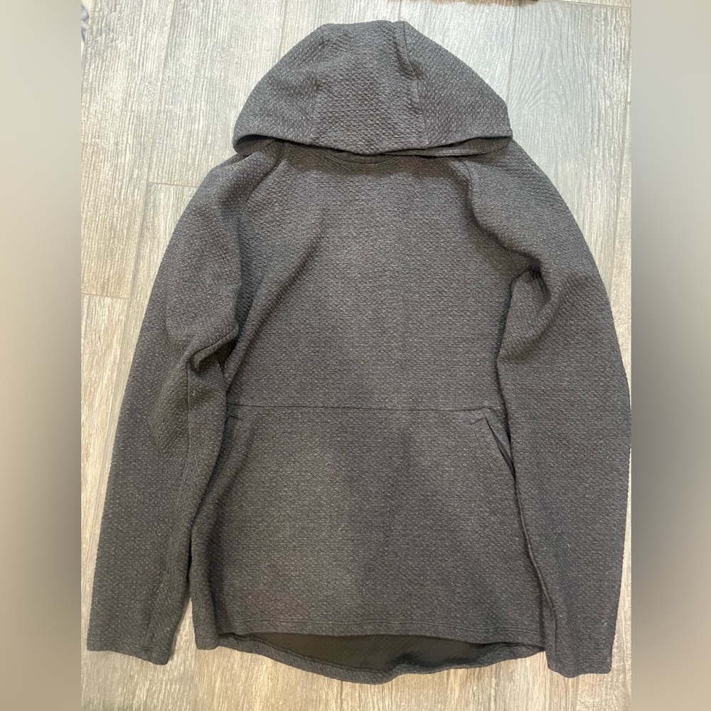 At ease hoodie lululemon size small grey/black color